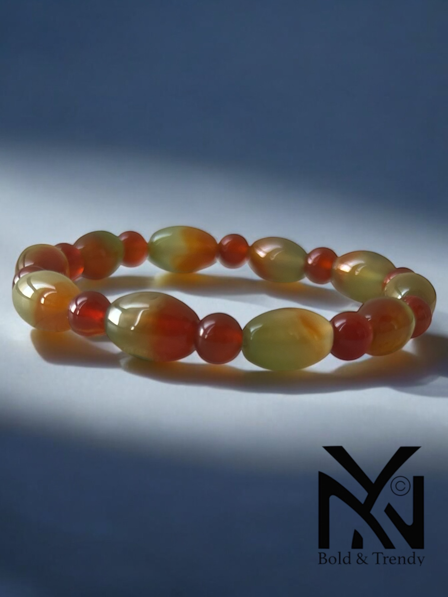 Lueur de Sérénité bracelet back view with green, yellow, and red agate stones for a peaceful energy